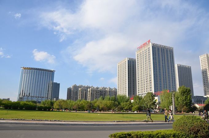 废墟独白，包头旧影中的回忆